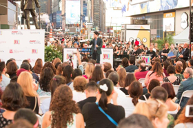 VIVA BROADWAY Returns to Celebrate Hispanic Heritage in Times Square Image
