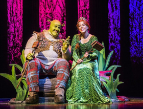 First Look At Amelia Lily In SHREK THE MUSICAL Image