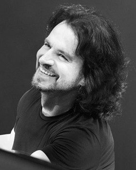 Yanni 25: Live At The Acropolis Anniversary Concert Tour Comes to Van Wezel Image