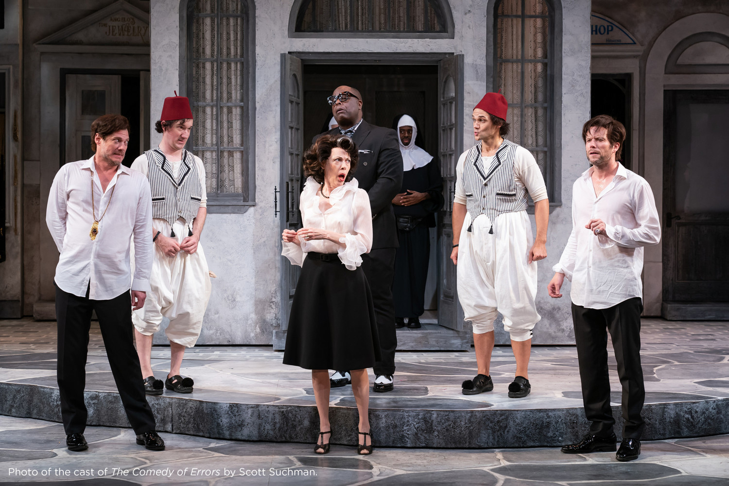 Review: THE COMEDY OF ERRORS Makes Up for Some Errors with Great Comedy Image
