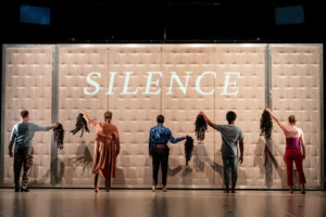 Review: 17C, Old Vic Image