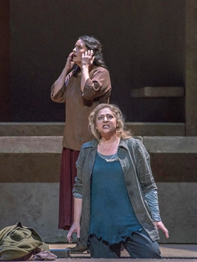 Review: Exciting Goerke and Nezet-Seguin Change Dynamic of Met's ELEKTRA  Image