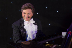 Review: LIBERACE, well, facsimile, thereof, coming to Cleveland's Theatre in the Circle 