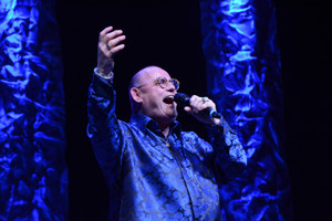 Ronan Tynan Comes to St. James R.C. Church  Image