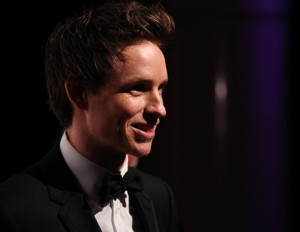 Eddie Redmayne Pays Tribute to Stephen Hawking at His Funeral Image