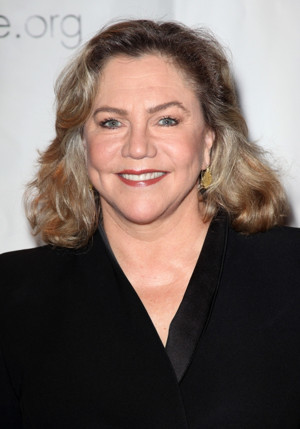 Kathleen Turner, Ginnifer Goodwin Join DOLLY PARTON'S HEARTSTRINGS Image