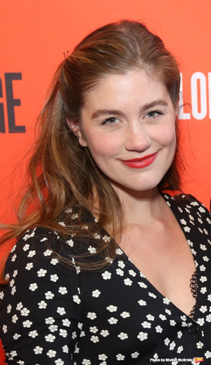 Laura Dreyfuss To Sit Down For A Live Podcast Event and Performance With Ilana Levine Image