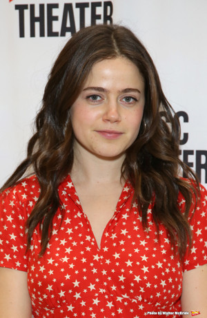 Interview: Molly Gordon Goes Down the Rabbit Hole In ALICE BY HEART Image