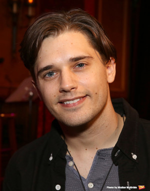 Melissa Leo, Andy Mientus Round Out Cast for DOLLY PARTON'S HEARTSTRINGS Image