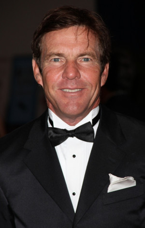 Netflix Orders Holiday-Themed Comedy Series Starring Dennis Quaid  Image