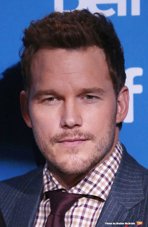 Chris Pratt in Talks to Star in GHOST DRAFT Image