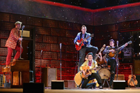 Review: MILLION DOLLAR QUARTET Shares an Incredible Recording Session in Rock and Roll History Image