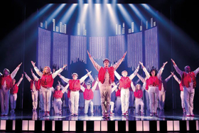Kimberley Walsh, Matthew Kelly and Wendi Peters Join Jay McGuiness In BIG Image