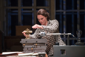 Review: PHOTOGRAPH 51 at Court Theatre  Image