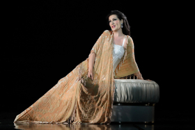 Review: LA TRAVIATA at Dorothy Chandler Pavilion 