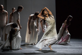 Review: Ballet du Grand Theatre de Geneve Brings “It” to NYC 