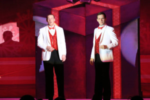 Review: WHITE CHRISTMAS at Dutch Apple Dinner Theater Image