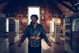 HOW TO CATCH CREATION Comes to Philadelphia Theatre Company Image