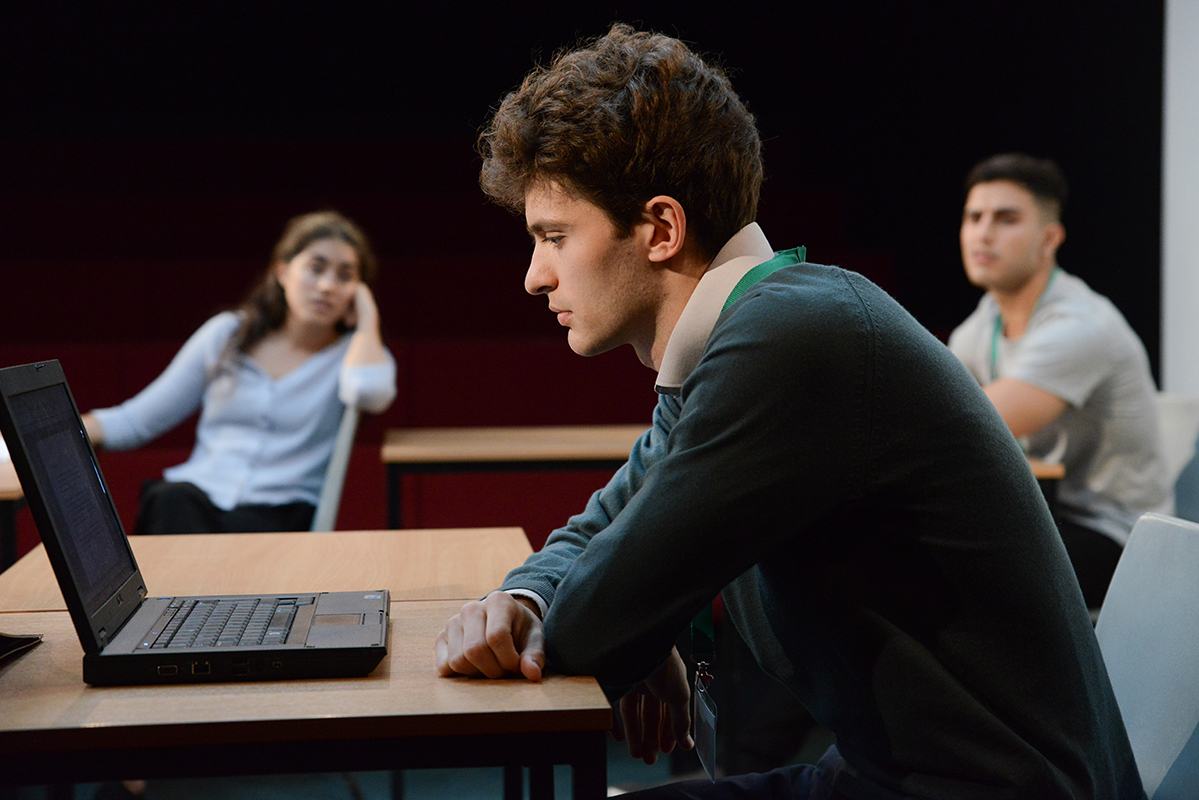 Review: EVERY DAY I MAKE GREATNESS HAPPEN, Hampstead Theatre Image