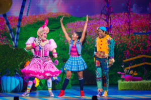 Review: Ross Petty's THE WIZARD OF OZ is Pure Magic Image
