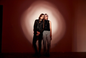 Larkin Poe Partner With Billboard To Premiere HONEY HONEY Image