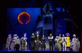 Review: LA FAMILLE ADDAMS in Paris Image