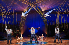 Review: Cirque du Soleil AMALUNA Storytellers Fly Through the Air with the Greatest of Ease and Incredible Skill 