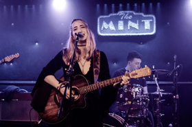 Singer/Songwriter Piper Hays Shares Lyric Video For GOING DOWN TOGETHER Image