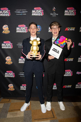 Max & Harvey Win Favorite Social Music Artist at the 2018 Radio Disney Music Awards 