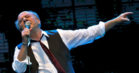 Art Garfunkel Comes to The Warner Image
