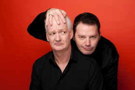 WHOSE LINE's Colin Mochrie and Brad Sherwood Team Up for SCARED SCRIPTLESS Image