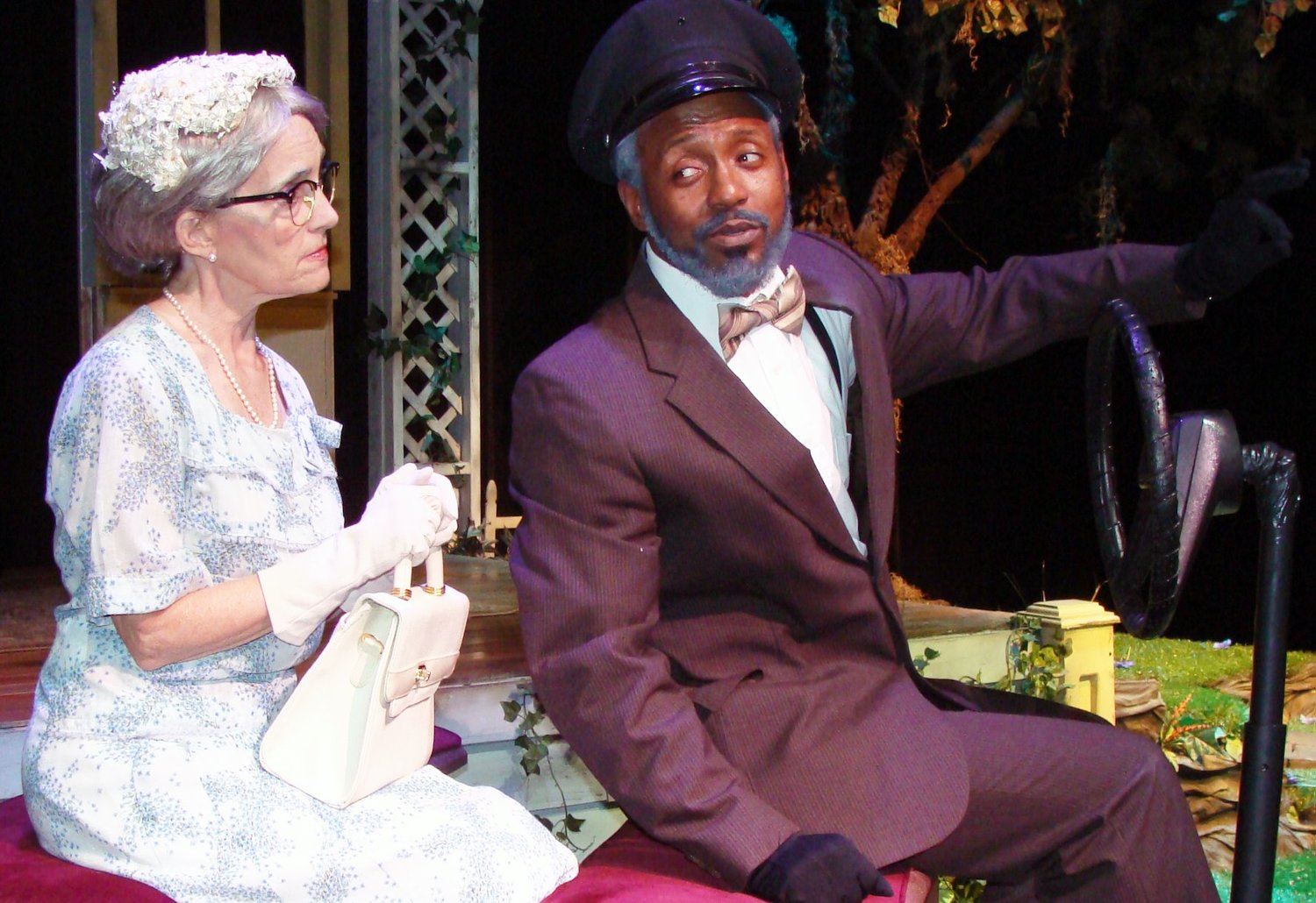 Review: DRIVING MISS DAISY captivates at La Comedia Dinner Theatre 