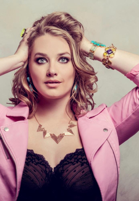 ONE WOMAN SEX AND THE CITY Begins Performances Off-Broadway This Week Image