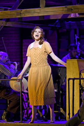 Review: MTW First Regional Look at BRIGHT STAR 