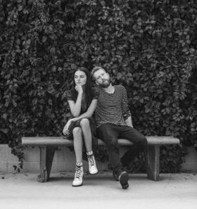 JP Saxe Releases Official Video For THE FEW THINGS Wth Charlotte Lawrence Image