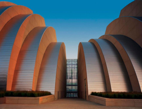 Mary Chapin Carpenter and Shawn Colvin Come to the Kauffman Center Image