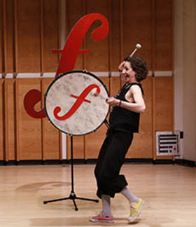 Associate Principal Viola Rebecca Young Receives Ford Musician Award for Excellence in Community Service Image