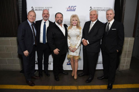 Dolly Parton Signs with Sony/ATV Music Publishing Image
