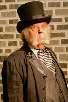 Review: Charles Dickens' Classic A CHRISTMAS CAROL at the Carrollwood Players 