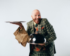ONE MAN, TWO GUVNORS Opens April 12 at Omaha Community Playhouse Image