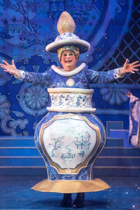Review: ALADDIN, Richmond Theatre Image