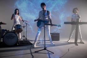 Triplet Pop-Rock Band Just Seconds Apart Release Official Video For Single GOOD TO KNOW 