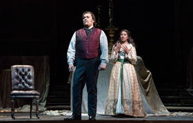 Review: At the Met, LAMMERMOOR is Filled with Crazies--and Not Just LUCIA Image