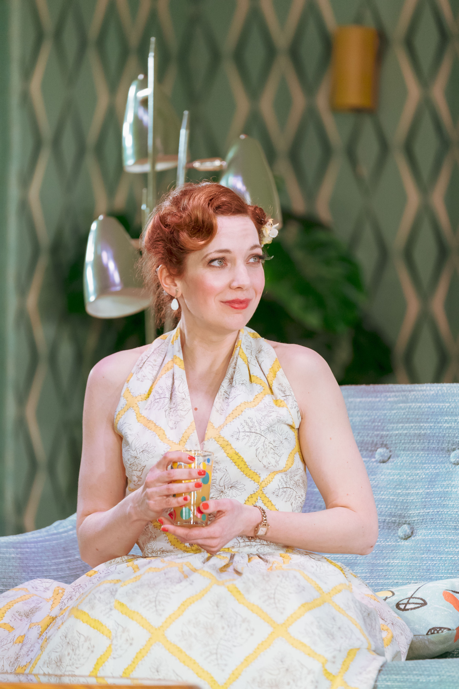 Review: HOME, I'M DARLING, Duke Of York's Theatre Image