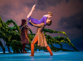 Boston's Own Sarah Lamb Stars In London Royal Ballet's THE WINTER'S TALE At River St Theatre Image