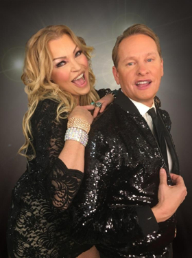 Carson Kressley & Kristine W to Thrill Feinstein's at the Nikko with STAND UP WITH A TWIST 