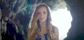 Singer and Actress Alexa Friedman Releases New Music Video for MEANT TO BE  Image