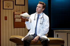 Erich Bergen to Return to the Cast of WAITRESS Image