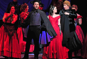 Review: LA TRAVIATA - Austin Opera's Glittering Tragedy Dazzles Image