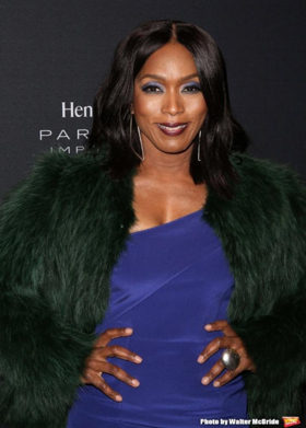 Angela Bassett, Patricia Arquette, and Felicity Huffman to Star in Netflix's OTHERHOOD  Image